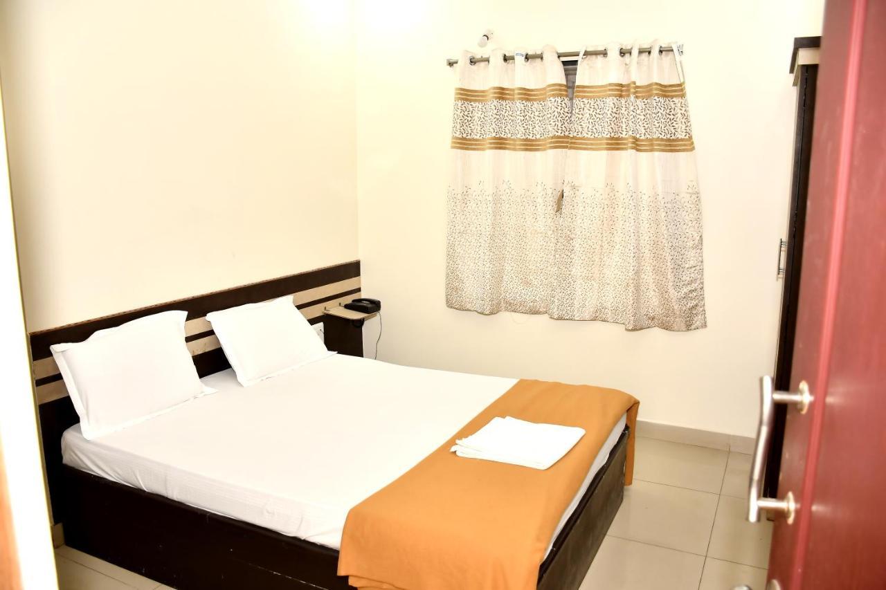 Ssr Hotel Srikalahasti Luaran gambar