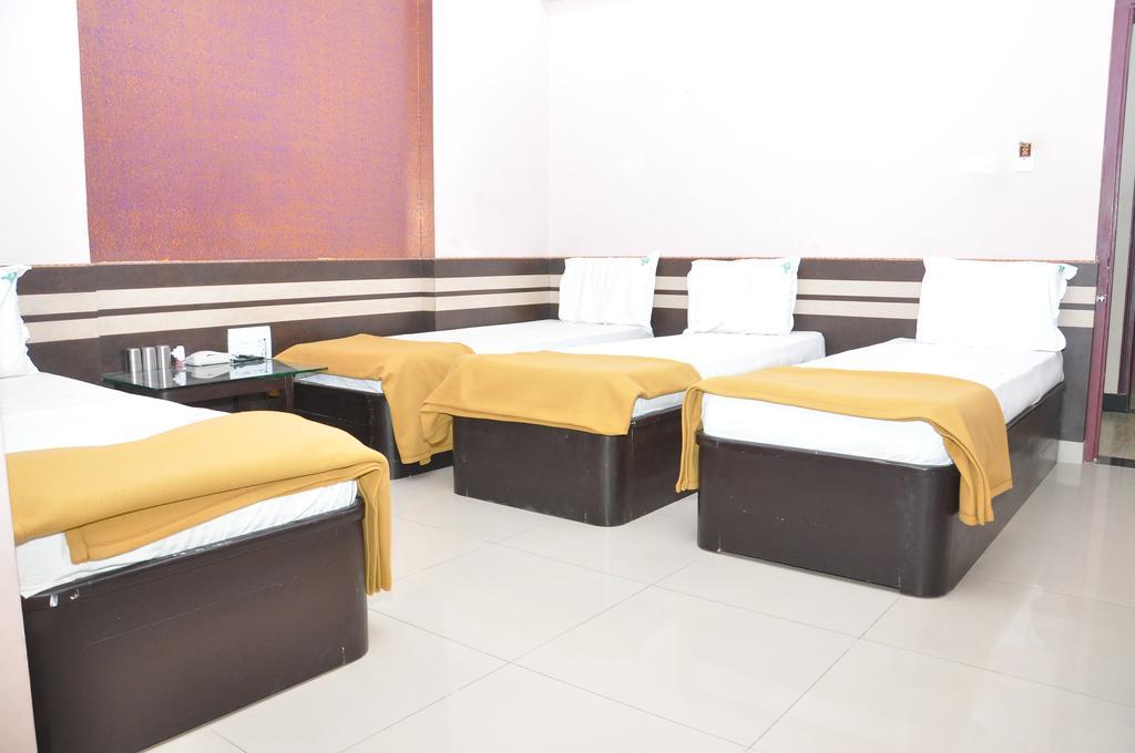 Ssr Hotel Srikalahasti Luaran gambar