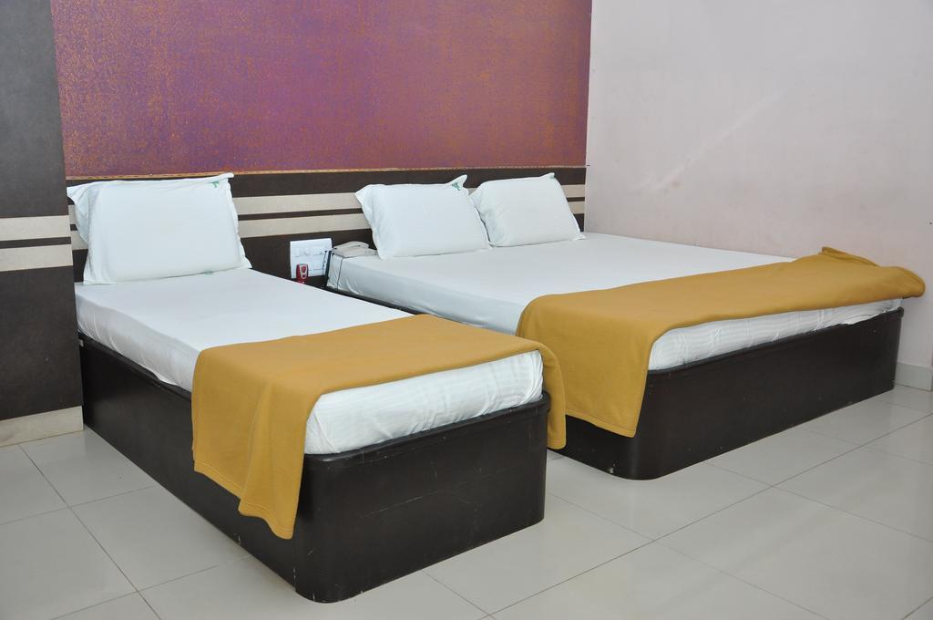 Ssr Hotel Srikalahasti Luaran gambar