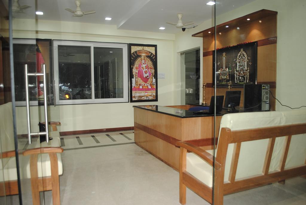 Ssr Hotel Srikalahasti Luaran gambar