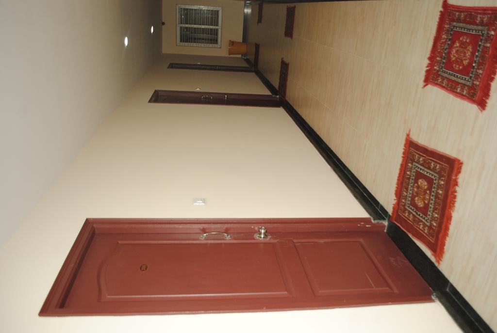 Ssr Hotel Srikalahasti Luaran gambar