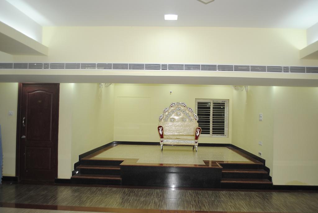 Ssr Hotel Srikalahasti Luaran gambar