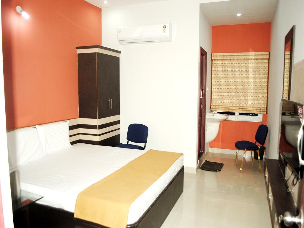 Ssr Hotel Srikalahasti Luaran gambar