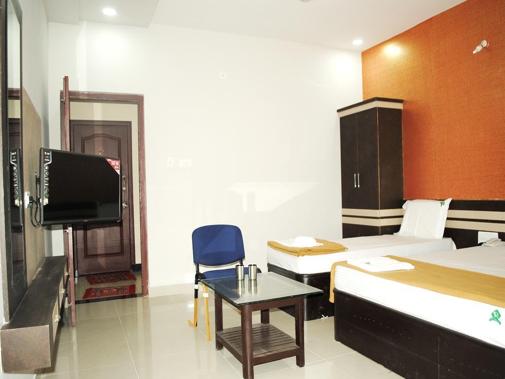 Ssr Hotel Srikalahasti Luaran gambar