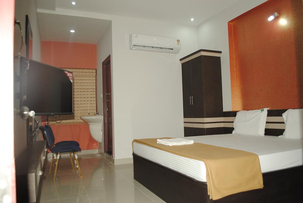 Ssr Hotel Srikalahasti Luaran gambar